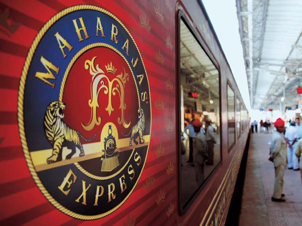 ആഢംബരത്തിന്റെ അവസാന വാക്കായ അഞ്ച് ഇന്ത്യന്‍ ട്രെയിനുകള്‍