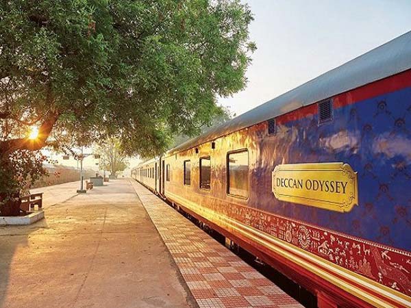 ആഢംബരത്തിന്റെ അവസാന വാക്കായ അഞ്ച് ഇന്ത്യന്‍ ട്രെയിനുകള്‍