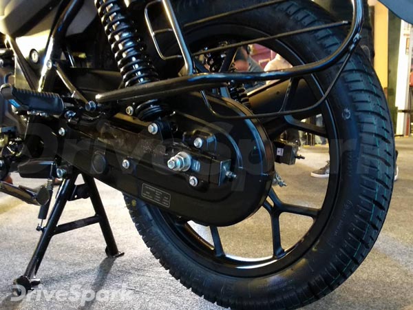 പുത്തന്‍ ഡിസ്‌കവറുകളുമായി ബജാജ് വിപണിയിൽ; വില 50,176 രൂപ മുതല്‍