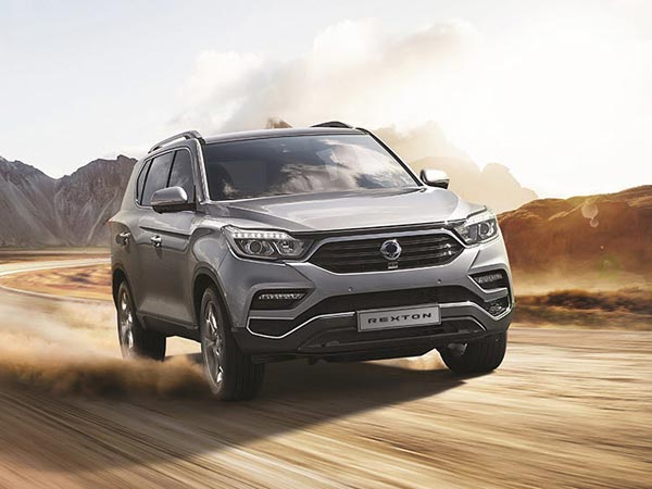 പുതിയ ഫ്‌ളാഗ്ഷിപ്പ് എസ്‌യുവിയുമായി മഹീന്ദ്ര; റെക്‌സ്റ്റണ്‍ ഫോര്‍ച്യൂണറിന് ഒത്ത എതിരാളിയോ?