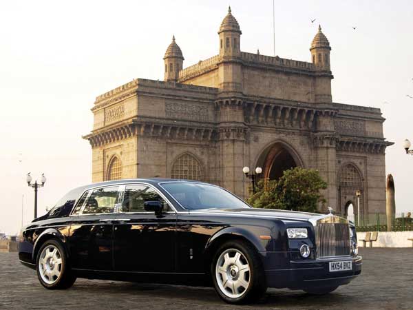 ഉപഭോക്താക്കള്‍ ജയിലില്‍ പോകുന്നത് തടയാന്‍ റോള്‍സ് റോയ്‌സ് നിര്‍മ്മിച്ച വിചിത്രമായ കാര്‍!