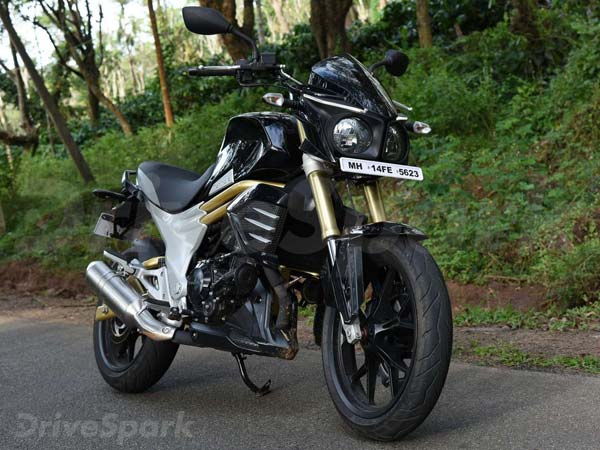 കുഞ്ഞന്‍ മോജോയുമായി മഹീന്ദ്ര; ഡീലര്‍ഷിപ്പുകളില്‍ മോജോ UT300 എത്തി തുടങ്ങി