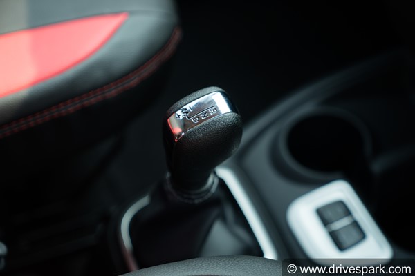 എങ്ങനെയുണ്ട് പുതിയ ഡാറ്റ്‌സന്‍ റെഡി-ഗോ എഎംടി? — റിവ്യൂ