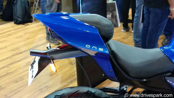 ഇന്ത്യയുടെ ആദ്യ ഇലക്ട്രിക് സൂപ്പര്‍ബൈക്കിനെ കണ്ടപ്പോള്‍ നിരാശ