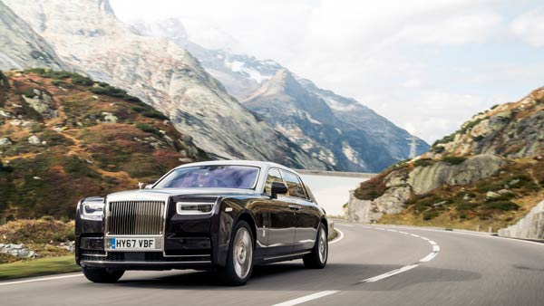 ഒഴുകിയിറങ്ങുന്ന ആഢംബരം; എട്ടാം തലമുറ റോള്‍സ് റോയ്‌സ് ഫാന്റം ഇന്ത്യയില്‍, വില 9.5 കോടി രൂപ മുതൽ