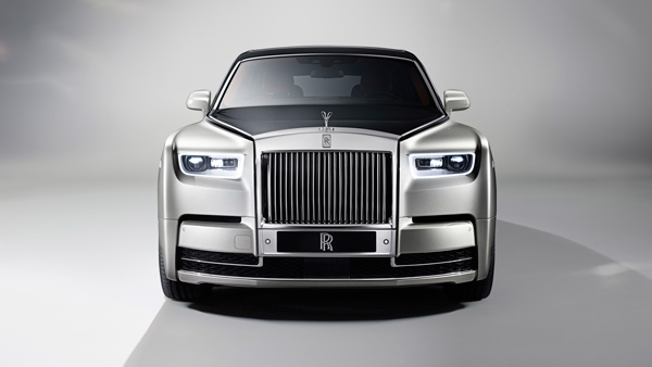 ഒഴുകിയിറങ്ങുന്ന ആഢംബരം; എട്ടാം തലമുറ റോള്‍സ് റോയ്‌സ് ഫാന്റം ഇന്ത്യയില്‍, വില 9.5 കോടി രൂപ മുതൽ