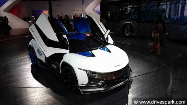 ടമോ റെയ്‌സ്‌മോയെ കാണാന്‍ ചെന്നു, പക്ഷെ കണ്ടത് 'റെയ്‌സ്‌മോ+-'; എക്സ്പോ സന്ദർശകരെ അമ്പരപ്പിച്ച് ടാറ്റ