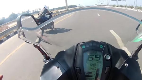 പുതിയ ടിവിഎസ് അപാച്ചെയോട് കൊമ്പുകോര്‍ത്ത് ബജാജ് ഡോമിനാര്‍; ആര് ജയിക്കും?