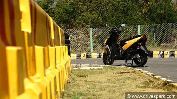 സ്മാര്‍ട്ട്, പവര്‍ഫുള്‍, സ്‌പോര്‍ടി; സൂപ്പറാണ് പുതിയ ടിവിഎസ് എന്‍ടോര്‍ഖ് 125 — റിവ്യു