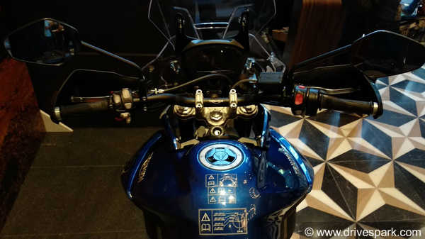 പുത്തന്‍ ട്രയംഫ് ടൈഗര്‍ 800 ഇന്ത്യയില്‍; വില 11.76 ലക്ഷം രൂപ മുതല്‍