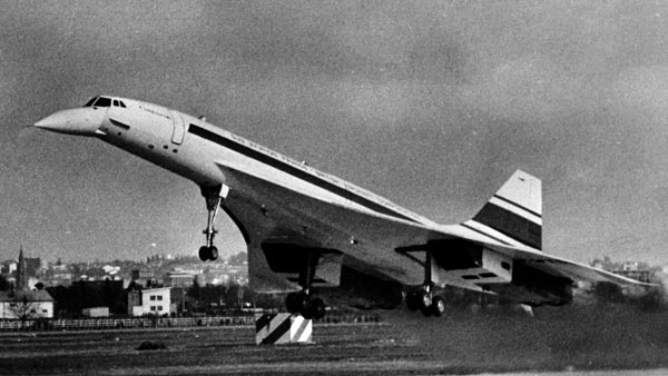 വിമാനങ്ങള്‍ ഇപ്പോഴും പറക്കുന്നത് അറുപതുകളിലെ വേഗതയില്‍; കാരണം ഇതാണ്