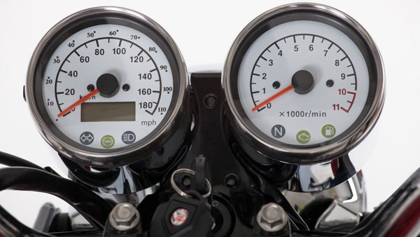 ജാവ ബൈക്കുകള്‍ വരിക മഹീന്ദ്ര മോജോയുടെ എഞ്ചിനില്‍!