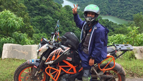 ഇറങ്ങിത്തിരിച്ചത് ഡ്യൂക്കില്‍ പുതിയ റെക്കോര്‍ഡ് കുറിക്കാന്‍; പക്ഷെ വഴിയില്‍ ബൈക്ക് കത്തി നശിച്ചു! 