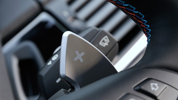 ഓട്ടോമാറ്റിക് കാറില്‍ മാനുവല്‍ മോഡ് ഉപയോഗിക്കുമ്പോള്‍