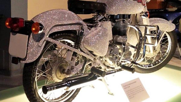 വജ്ര ശോഭയില്‍ റോയല്‍ എന്‍ഫീല്‍ഡ് ബുള്ളറ്റ് 350 ക്രിസ്റ്റല്‍ എഡിഷന്‍