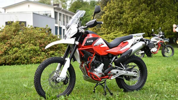 ഇറ്റലിയില്‍ നിന്നും ഒരു ബൈക്ക് ഇങ്ങോട്ട്; പ്രതീക്ഷ കാക്കുമോ എസ്ഡബ്ല്യുഎം സൂപ്പര്‍ഡ്യൂവല്‍ 600?