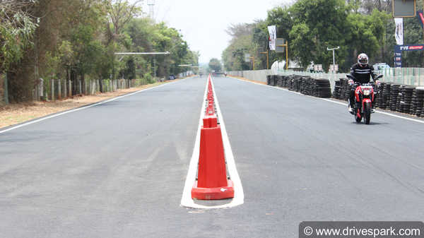 പ്രതീക്ഷ കാക്കുന്നുണ്ടോ ടിവിഎസിന്റെ പുതിയ പടക്കുതിര? അപാച്ചെ RTR 160 4V റിവ്യു