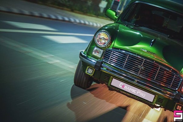 തുരുമ്പെടുക്കാന്‍ വിട്ടില്ല; കോഴിക്കോട് പിറന്ന അംബാസഡറിലേക്കാണ് ഇപ്പോള്‍ എല്ലാ കണ്ണുകളും!