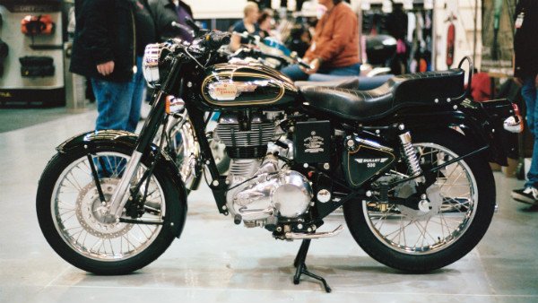 സ്‌പ്ലെന്‍ഡറിനെ കടത്തി വെട്ടിയ മൈലേജ്; ഡീസല്‍ ബുള്ളറ്റിനെ കുറിച്ച് അറിയാത്ത ചില കാര്യങ്ങള്‍