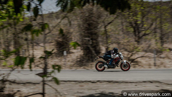 ഇറ്റാലിയന്‍ പെരുമയില്‍ ഡ്യുക്കാട്ടിയുടെ കുഞ്ഞന്‍ മോണ്‍സ്റ്റര്‍ 797 — റിവ്യു