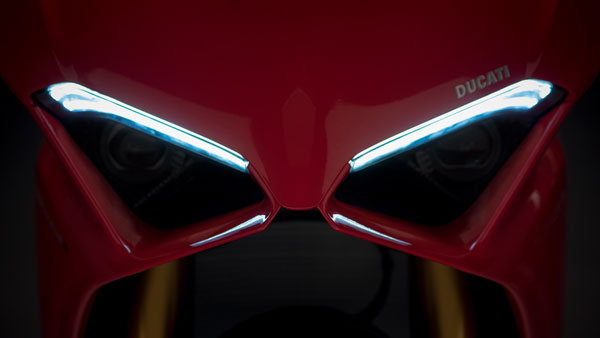 ഇന്ത്യയില്‍ പാനിഗാലെ V4 ബുക്കിംഗ് ഡ്യുക്കാട്ടി വീണ്ടും തുടങ്ങി