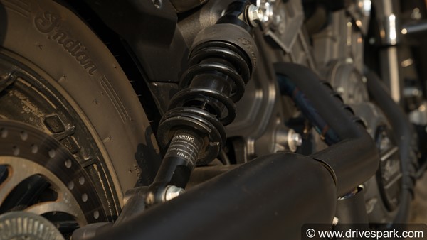 അടിമുടി 'ബോബറാണ്' പുതിയ ഇന്ത്യന്‍ സ്‌കൗട്ട് ബോബര്‍ — റിവ്യു