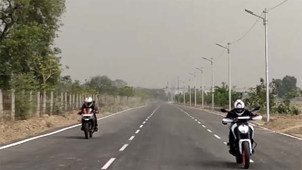 കെടിഎം ബൈക്കുകള്‍ തമ്മില്‍ മത്സരിച്ചാല്‍ ആരു ജയിക്കും?