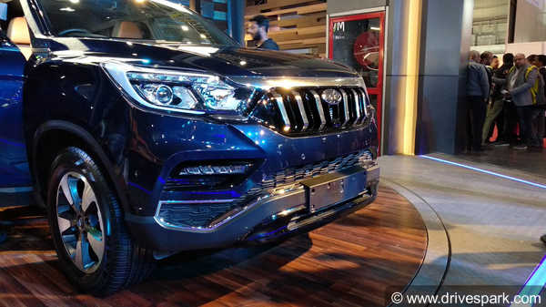 കാത്തിരിപ്പ് ഏറെയില്ല, XUV700 ഇങ്ങെത്തി; പ്രതീക്ഷയോടെ മഹീന്ദ്ര