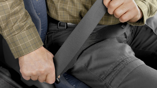 കാറുകളില്‍ നിര്‍ബന്ധമായും ഇടംപിടിക്കേണ്ട അടിസ്ഥാന ഫീച്ചറുകള്‍