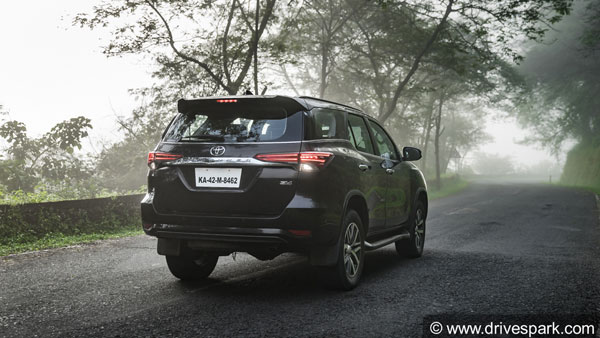 വിറ്റാര ബ്രെസ്സ, ബലെനോ മോഡലുകളെ പ്രാദേശികമായി നിര്‍മ്മിക്കുമെന്ന് ടൊയോട്ട