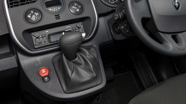 എഎംടി കാര്‍ ഉപയോഗിക്കുമ്പോള്‍ — ചെയ്യരുത് ഈ അഞ്ചു കാര്യങ്ങള്‍