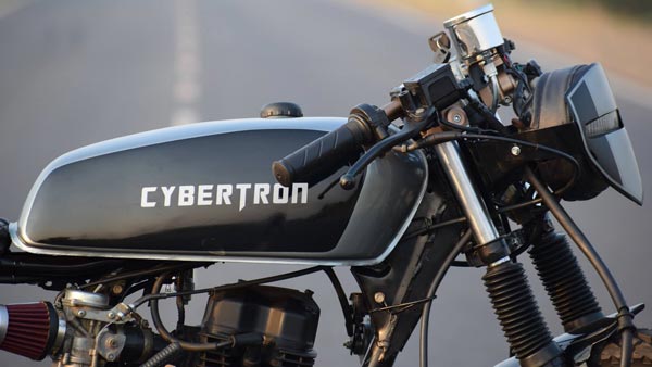 ഹോണ്ട ഷൈന്‍ രൂപം മാറിയപ്പോള്‍, സൈബര്‍ട്രോണില്‍ അമ്പരന്ന് ബൈക്ക് പ്രേമികള്‍