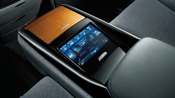 ആഢംബര രാജാവ് റോള്‍സ് റോയ്‌സോ? പുതിയ ടൊയോട്ട സെഞ്ച്വറി ഈ ധാരണ തിരുത്തും