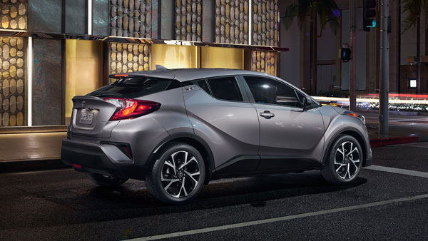 ജീപ് കോമ്പസിന് ഭീഷണി മുഴക്കി ടൊയോട്ട CHR — അറിയേണ്ടതെല്ലാം