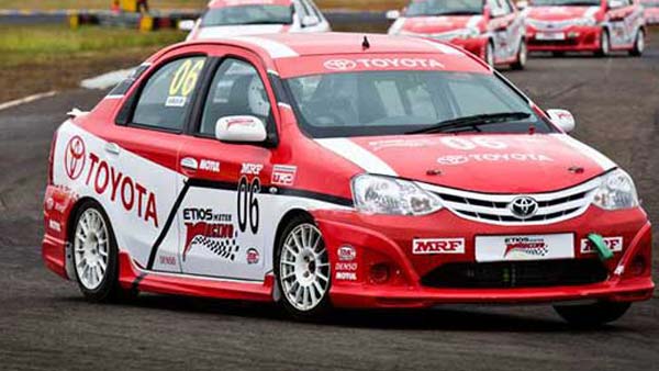 ജനപ്രിയ കാറുകളുടെ റേസ് പതിപ്പുകള്‍; മാരുതി ബ്രെസ്സ മുതല്‍ മഹീന്ദ്ര XUV500 വരെ