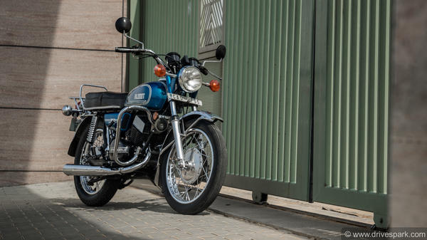 യമഹ RD350 — ശരിക്കും ഇന്ത്യ അര്‍ഹിച്ചിരുന്നോ ഈ ബൈക്കിനെ?