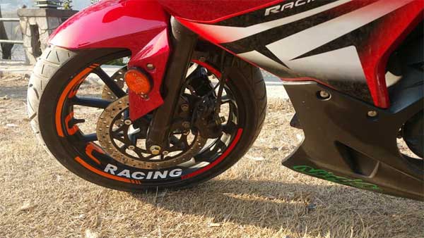 ബജാജ് പള്‍സറിന്റെ ചൈനീസ് വ്യാജന്‍ പാകിസ്താനില്‍, വാറന്റി 1,500 കിലോമീറ്റര്‍