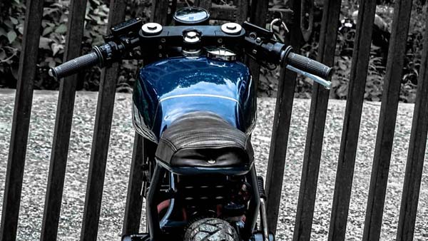 യമഹ RD350 കഫെ റേസറായാല്‍