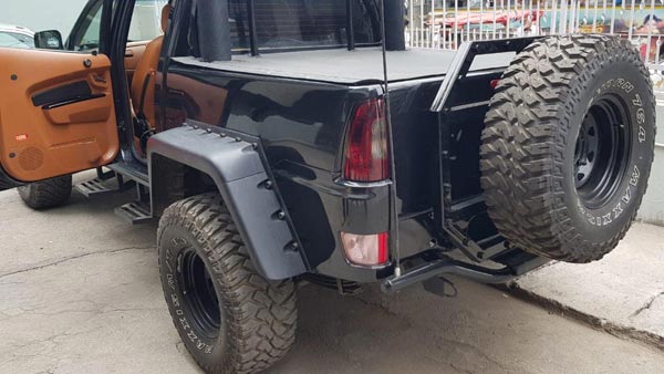 ഭീകരരൂപം പ്രാപിച്ച് ടാറ്റ സെനോണ്‍