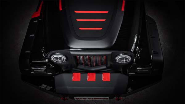 പ്രൗഢം, രാജകീയം — ആരാധകരുടെ ശ്രദ്ധയാകര്‍ഷിച്ച് ബ്ലാക് ഹൊക്ക് ഥാര്‍