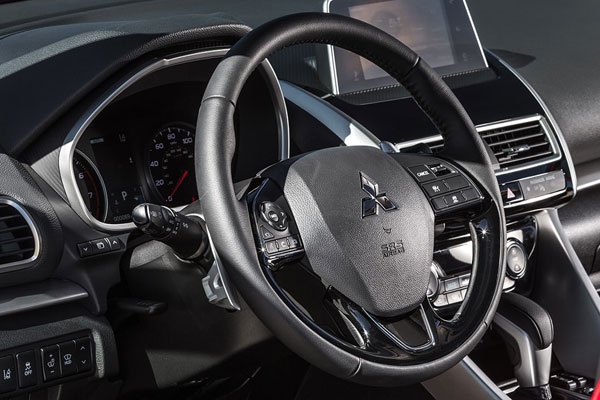 ജീപ് കോമ്പസിന് മിത്സുബിഷിയും കരുതിവെച്ചിട്ടുണ്ട് മറുപടി, പ്രതീക്ഷ ഉയര്‍ത്തി എക്ലിപ്‌സ്