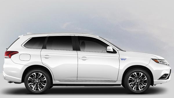 രണ്ടുംകല്‍പിച്ച് മിത്സുബിഷി, പുതിയ ഔട്ട്‌ലാന്‍ഡര്‍ PHEV ഈ മാസം വിപണിയില്‍