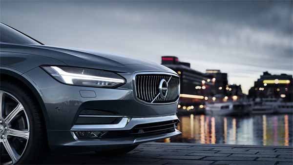 വോള്‍വോ S90 മൊമന്റം ഇന്ത്യയില്‍, വില 51.90 ലക്ഷം രൂപ