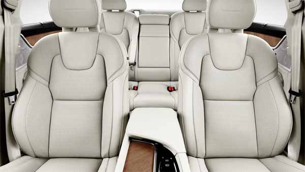 വോള്‍വോ S90 മൊമന്റം ഇന്ത്യയില്‍, വില 51.90 ലക്ഷം രൂപ