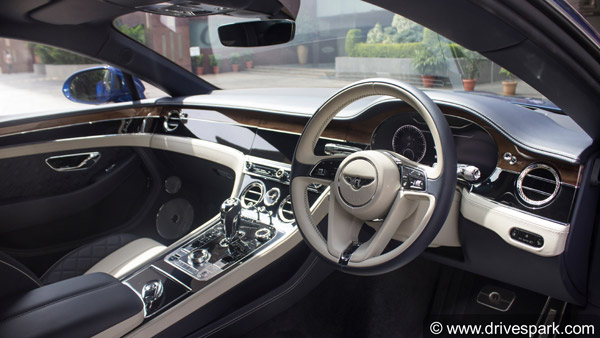 ബെന്റ്‌ലി കോണ്‍ടിനന്റല്‍ ജിടി, ഇത് ഒഴുകിയിറങ്ങുന്ന ആഢംബരം