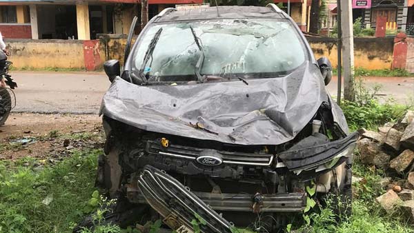 അപകടത്തില്‍ എയര്‍ബാഗ് പുറത്തുവരാതെ ഫോര്‍ഡ് ഇക്കോസ്‌പോര്‍ട്