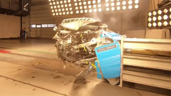 സുരക്ഷയില്‍ വിപ്ലവം — നാലു സ്റ്റാര്‍ തിളക്കത്തില്‍ മഹീന്ദ്ര മറാസോ