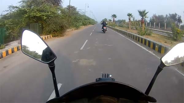 ഇന്റർസെപ്റ്ററോ പൾസറോ കേമനാര്?