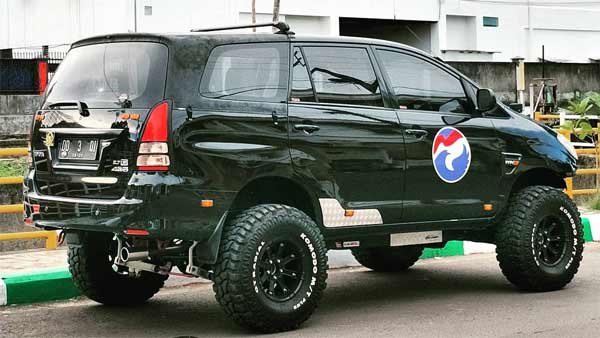 ഫോര്‍ച്യൂണറിനെക്കാളും വളര്‍ന്ന ഇന്നോവ