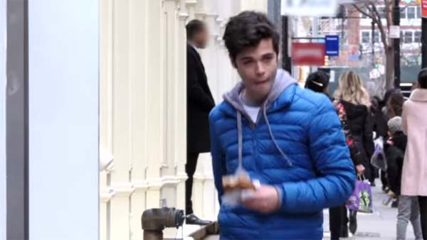 ഒറ്റ വെട്ടിന് ബൈക്ക് രണ്ട് കഷണം — വീഡിയോ വൈറൽ